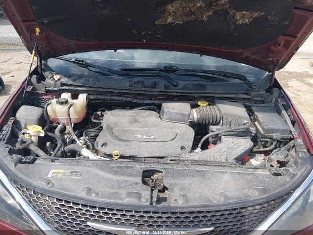 2017 CHRYSLER PACIFICA TOURING 10