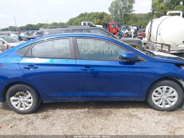 2019 HYUNDAI ACCENT SE 14