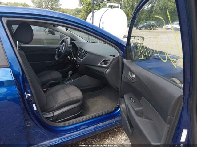 2019 HYUNDAI ACCENT SE 5