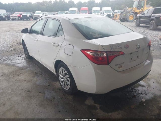 2017 TOYOTA COROLLA LE 3
