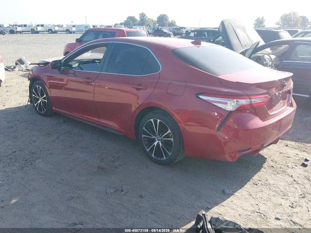 2020 TOYOTA CAMRY SE 3