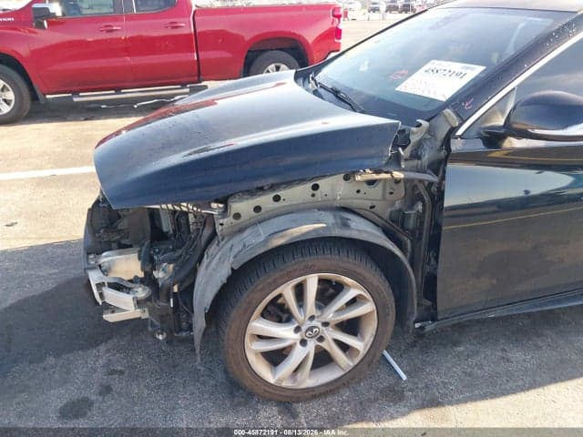 2018 INFINITI QX30 LUXURY 6
