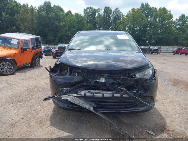 2019 CHRYSLER PACIFICA L 12