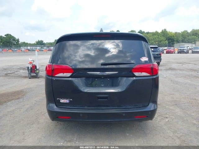 2019 CHRYSLER PACIFICA L 16