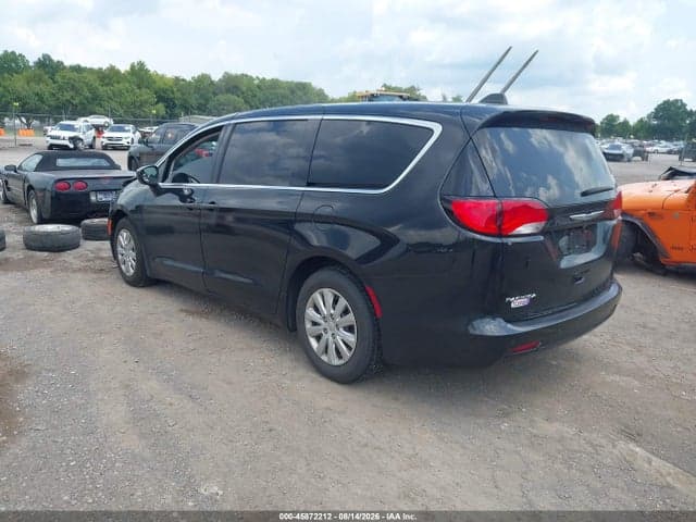 2019 CHRYSLER PACIFICA L 3