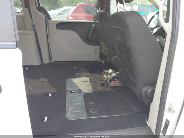 2020 DODGE GRAND CARAVAN SE 8