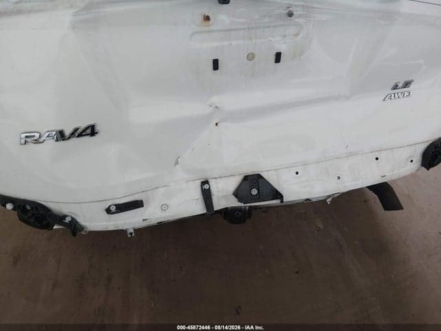 2018 TOYOTA RAV4 LE 6