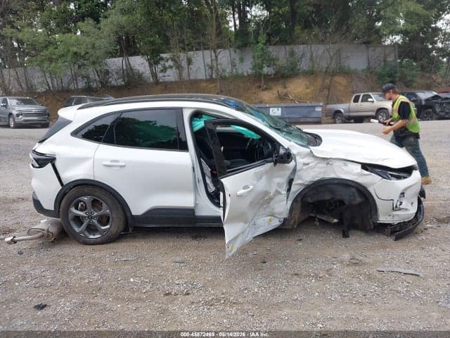 2025 FORD ESCAPE ST-LINE 14
