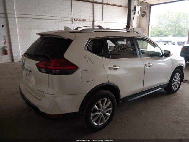 2017 NISSAN ROGUE SV 4