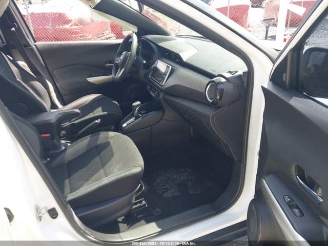 2020 NISSAN KICKS SV XTRONIC CVT 5