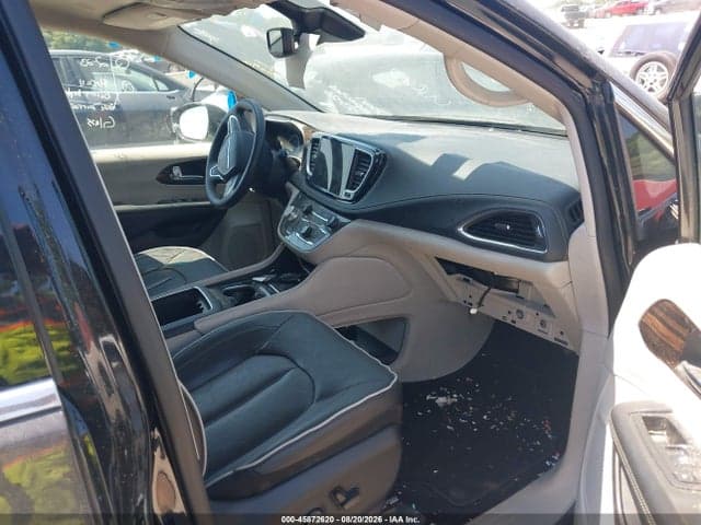 2023 CHRYSLER PACIFICA LIMITED 5