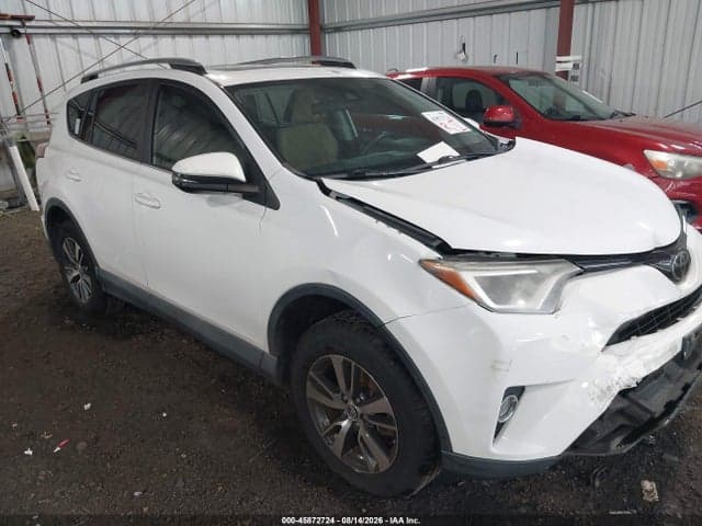 2017 TOYOTA RAV4 XLE 1