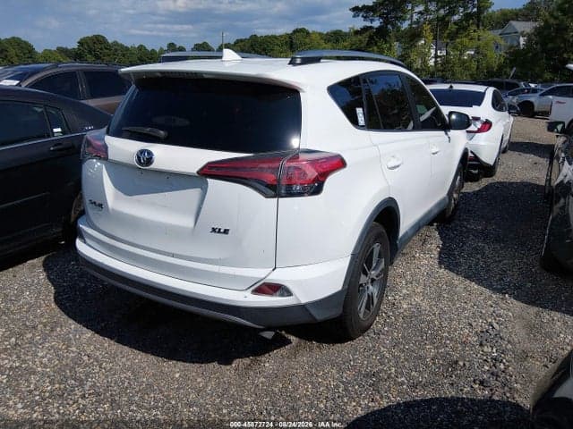 2017 TOYOTA RAV4 XLE 4
