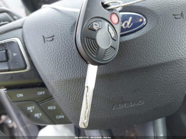 2017 FORD ESCAPE SE 11
