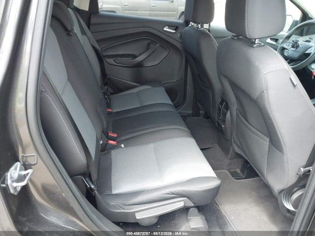 2017 FORD ESCAPE SE 8