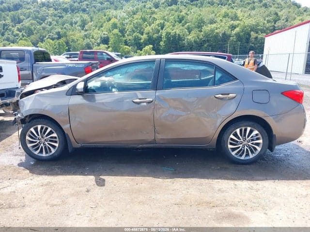 2018 TOYOTA COROLLA XLE 15