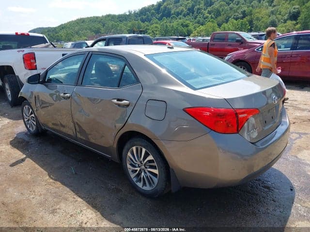 2018 TOYOTA COROLLA XLE 3