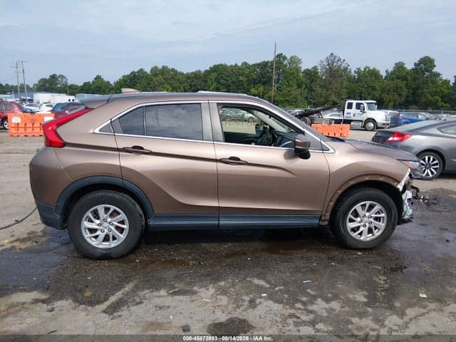 2019 MITSUBISHI ECLIPSE CROSS ES 14