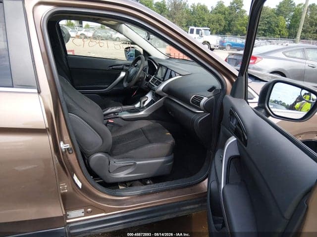 2019 MITSUBISHI ECLIPSE CROSS ES 5