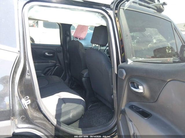 2023 JEEP RENEGADE LATITUDE 4X4 8