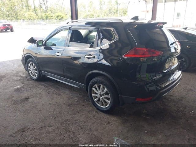 2017 NISSAN ROGUE SV 3