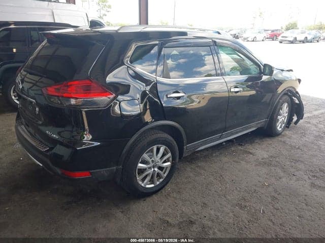 2017 NISSAN ROGUE SV 4