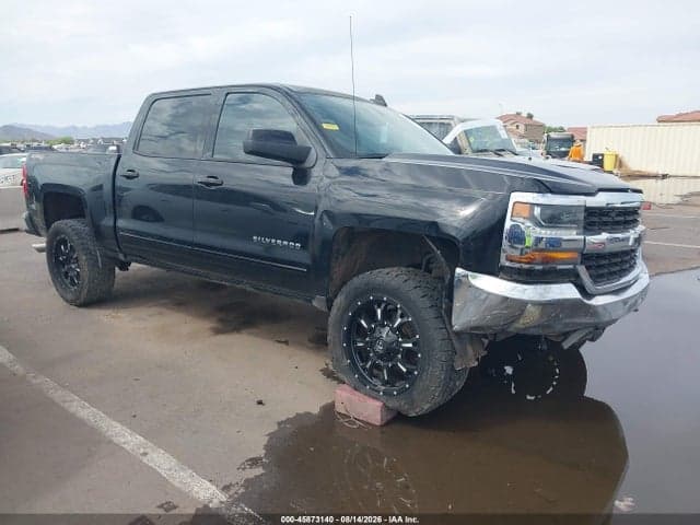 2017 CHEVROLET SILVERADO 1500 LT 1