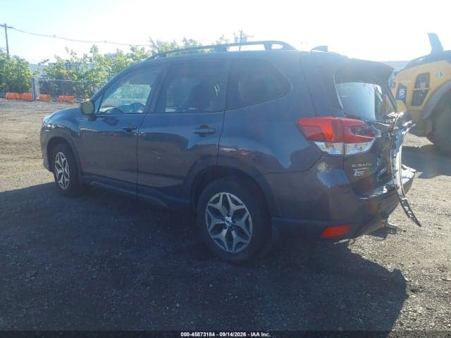 2023 SUBARU FORESTER PREMIUM 3