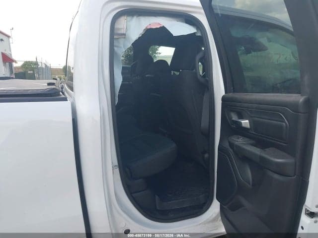 2026 RAM 1500 EXPRESS 4X4 6'4 BOX 8