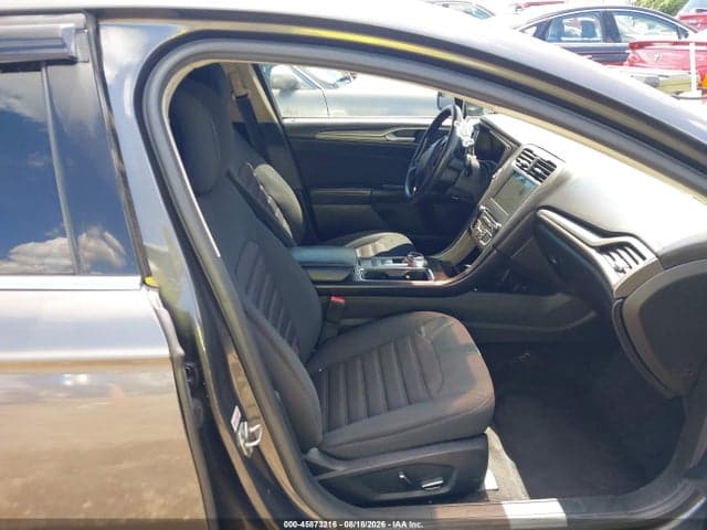 2017 FORD FUSION SE 5