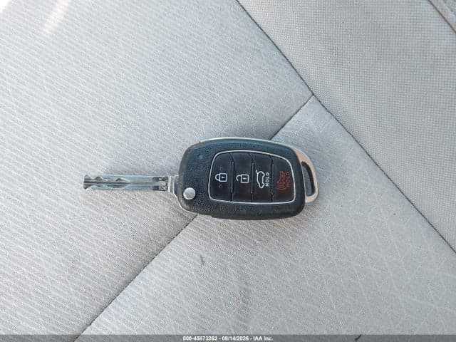 2017 HYUNDAI TUCSON SE 11