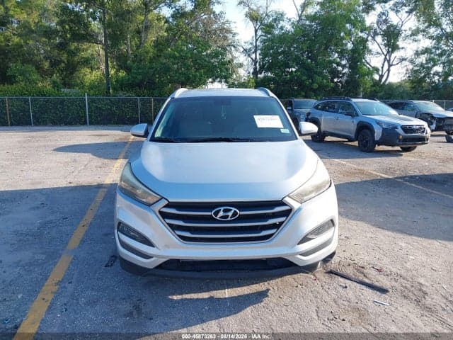 2017 HYUNDAI TUCSON SE 12