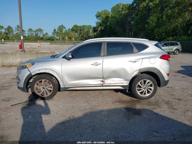 2017 HYUNDAI TUCSON SE 14