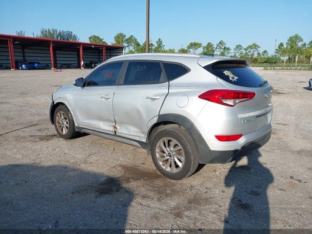 2017 HYUNDAI TUCSON SE 3