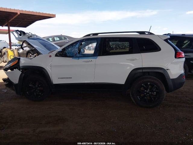 2018 JEEP CHEROKEE TRAILHAWK 13