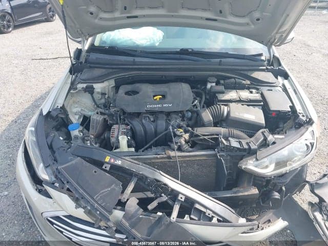 2017 HYUNDAI ELANTRA SE 10