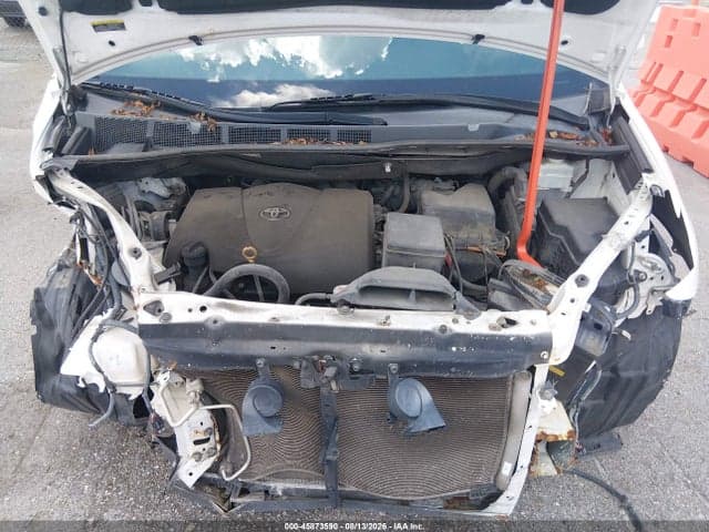 2019 TOYOTA SIENNA LE 8 PASSENGER 10