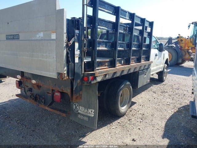 2018 FORD F-350 CHASSIS XL 4