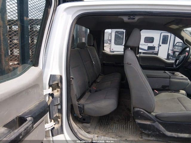 2018 FORD F-350 CHASSIS XL 8