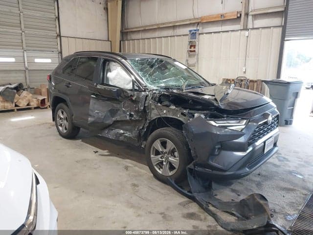 2024 TOYOTA RAV4 XLE 1