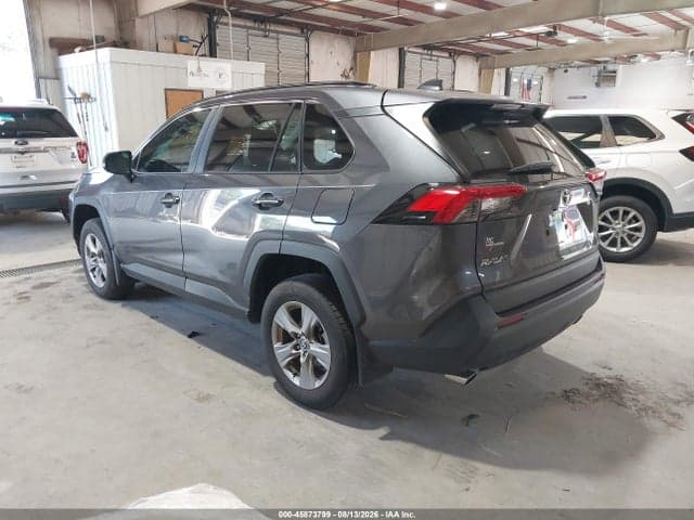2024 TOYOTA RAV4 XLE 3