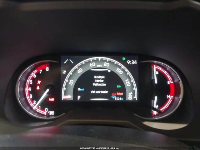 2024 TOYOTA RAV4 XLE 7