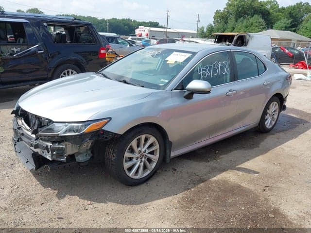 2023 TOYOTA CAMRY LE 2