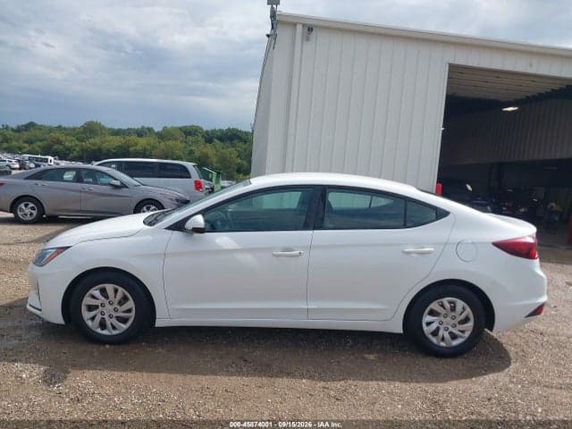 2020 HYUNDAI ELANTRA SE 14