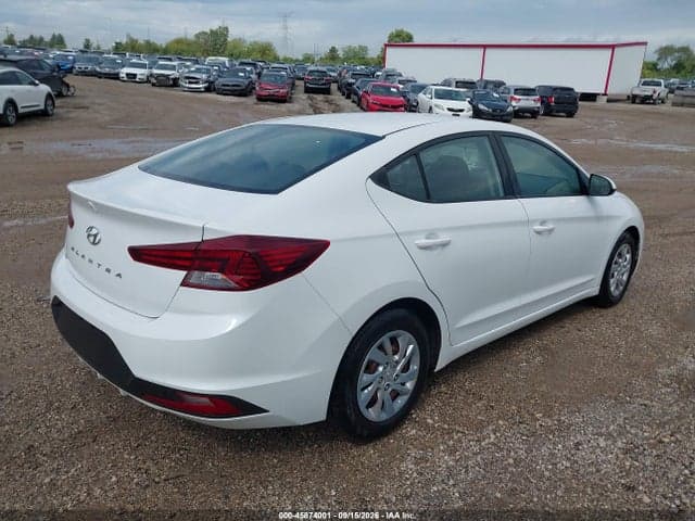 2020 HYUNDAI ELANTRA SE 4
