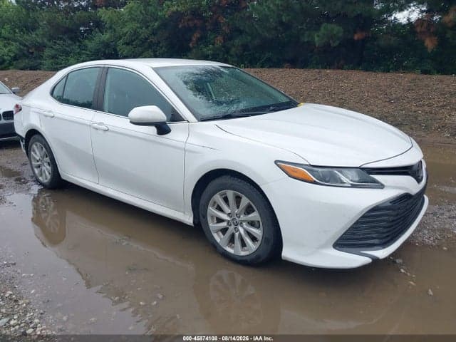 2020 TOYOTA CAMRY LE 1
