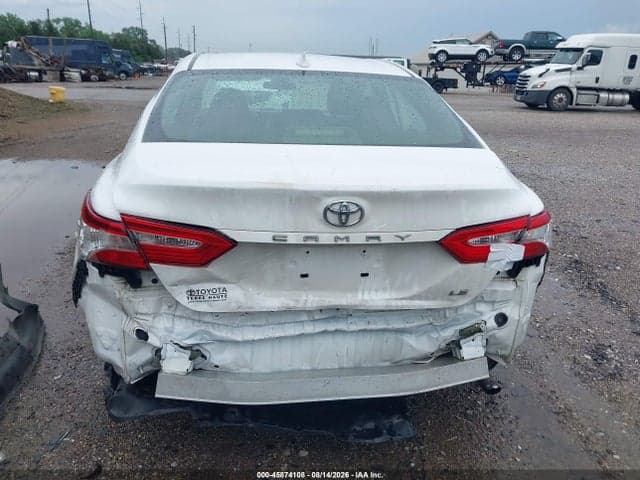 2020 TOYOTA CAMRY LE 16