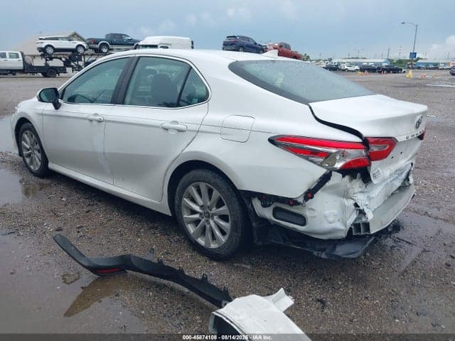 2020 TOYOTA CAMRY LE 3