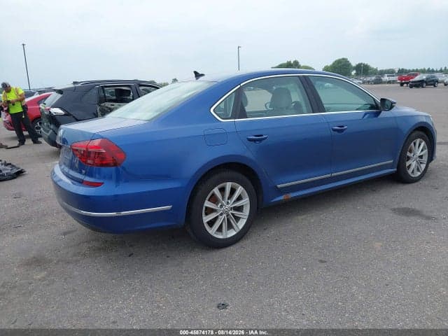 2017 VOLKSWAGEN PASSAT 1.8T SE 4