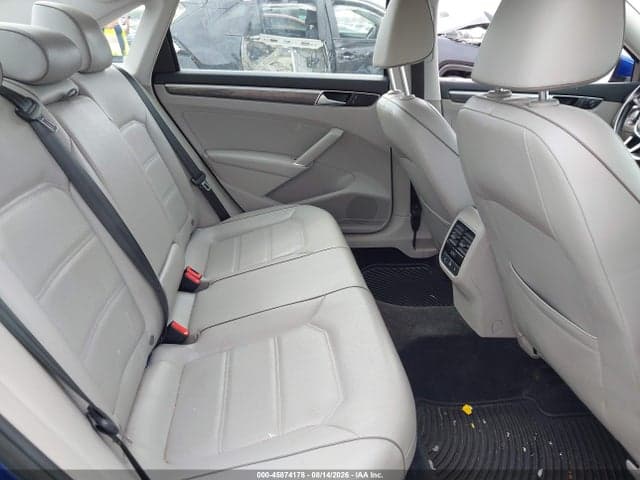 2017 VOLKSWAGEN PASSAT 1.8T SE 8